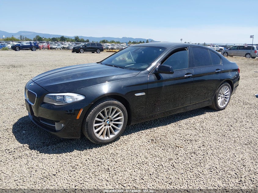 2011 BMW 5 series VIN WBAFR1C59BC750606 IAAI salvage auction — NORMAL WEAR, Peddle Clear Public-Restricted (Oregon), sold $725 on 2026-07-27 (photo 2)