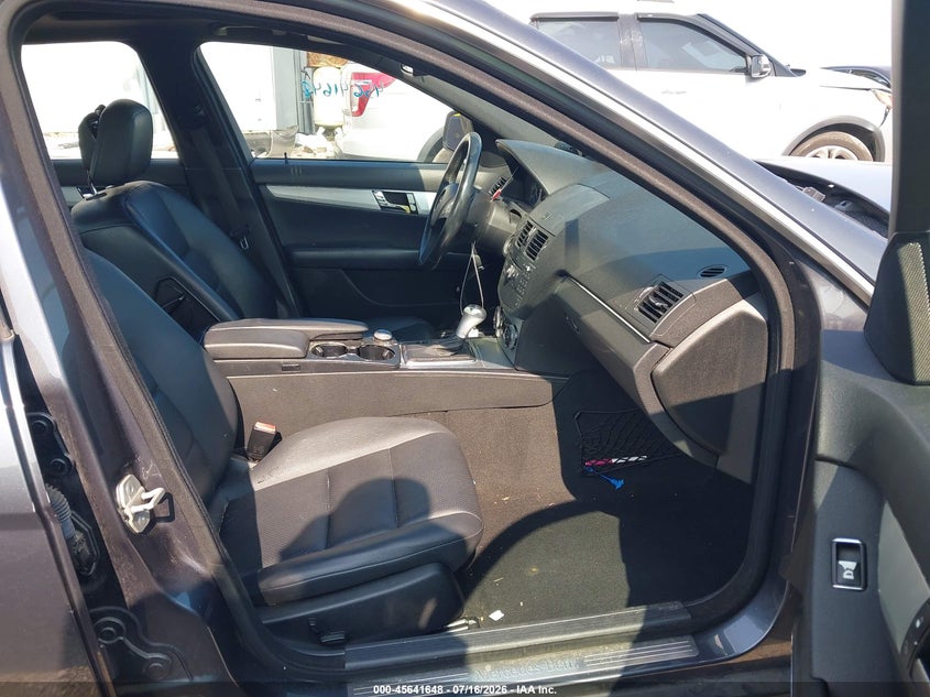 2008 Mercedes-benz C class VIN WDDGF54X38R017597 IAAI salvage auction — FRONT END, Clear (Tennessee), sold $425 on 2026-08-20 (photo 5)