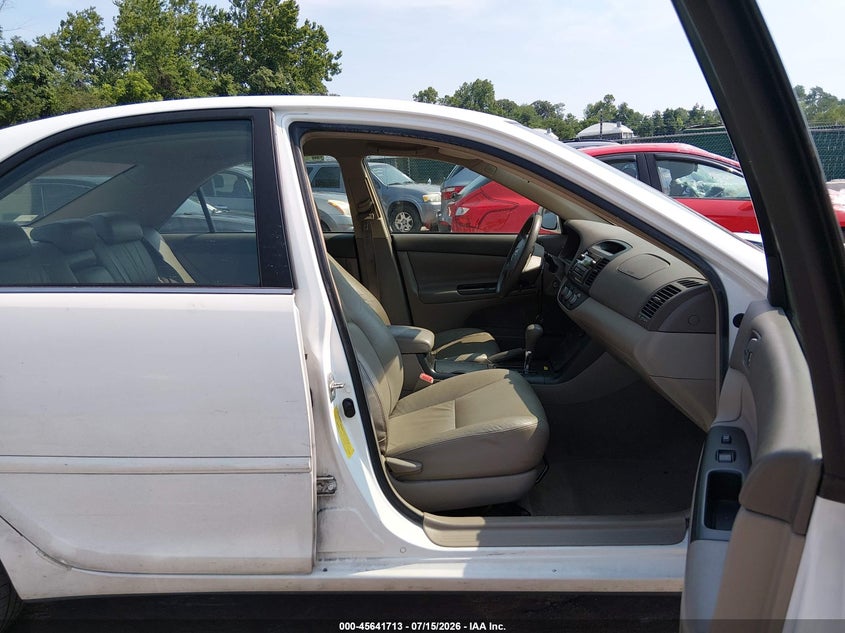 2006 Toyota Camry VIN JTDBE30KX63045936 IAAI salvage auction — NORMAL WEAR, Clear (Maryland), sold $525 on 2026-07-23 (photo 5)