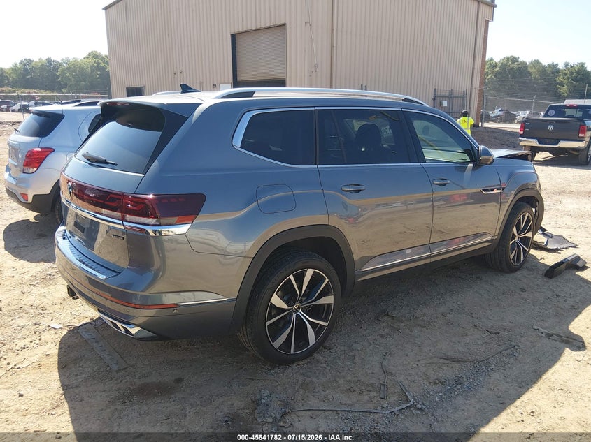 2024 Volkswagen Atlas VIN 1V2FR2CA6RC563189 IAAI salvage auction — FRONT END, Salvage Title, sold $12,400 on 2026-10-08 (photo 4)