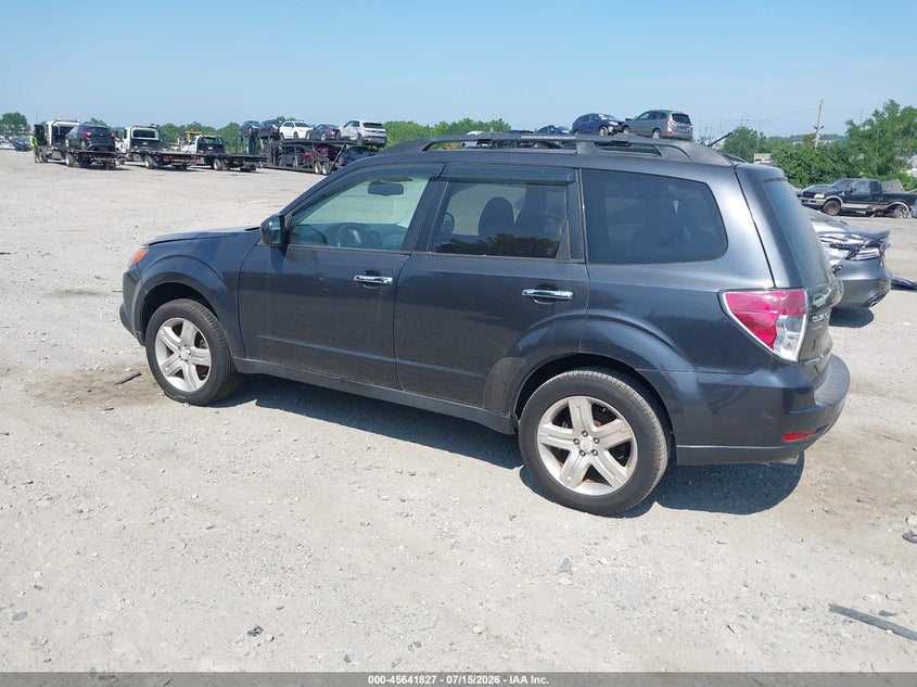 2010 Subaru Forester VIN JF2SH6CC9AH794446 IAAI salvage auction — NORMAL WEAR, Clear (Pennsylvania), sold $450 on 2026-07-24 (photo 3)