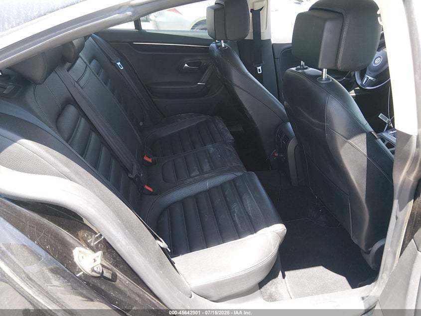 2017 Volkswagen Passat cc VIN WVWKP7AN4HE500667 IAAI salvage auction — FRONT END, Salvage (California), sold $1,200 on 2026-08-11 (photo 8)