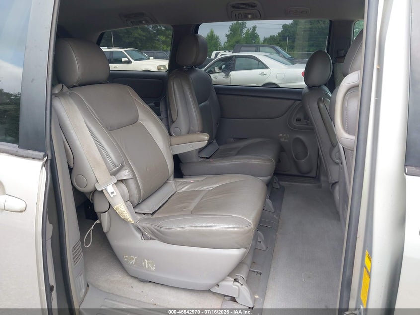 2004 Toyota Sienna VIN 5TDZA23C34S001202 IAAI salvage auction — NORMAL WEAR, Clear (Alabama), sold $575 on 2026-07-29 (photo 8)