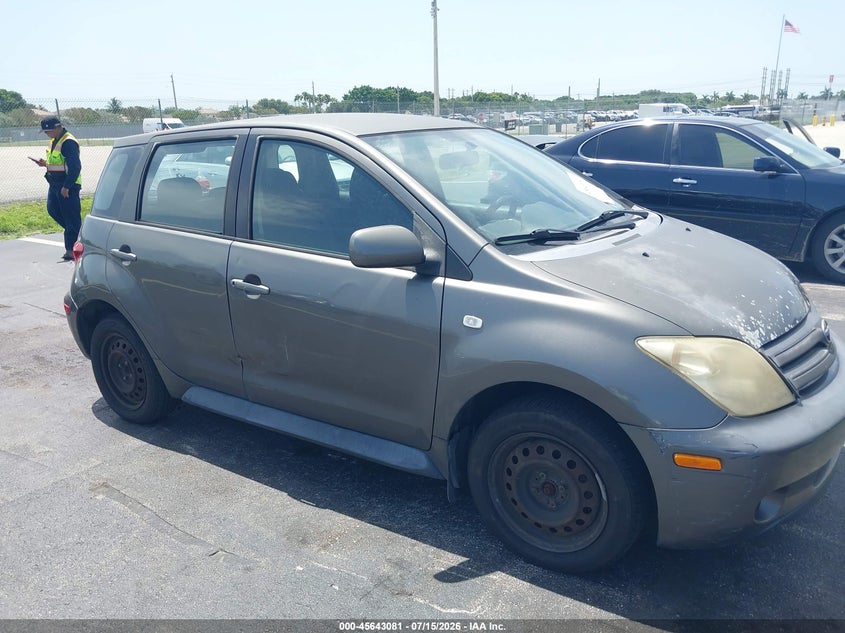 2005 Scion Xa VIN JTKKT624X50107088 IAAI salvage auction — RIGHT SIDE, Rebuildable (Florida), sold $275 on 2026-07-30 (photo 6)