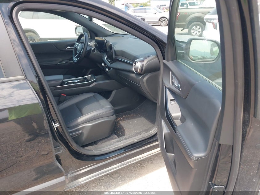 2025 Chevrolet Equinox VIN 3GNAXPEG3SL268567 IAAI salvage auction — LEFT FRONT, Enterprise Vehicles Clear Only (Missouri), sold $11,000 on 2026-07-30 (photo 5)