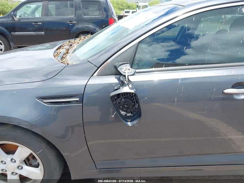 2015 Kia Optima VIN KNAGM4A71F5632049 IAAI salvage auction — NORMAL WEAR, Salvage Title, sold $300 on 2026-07-28 (photo 6)