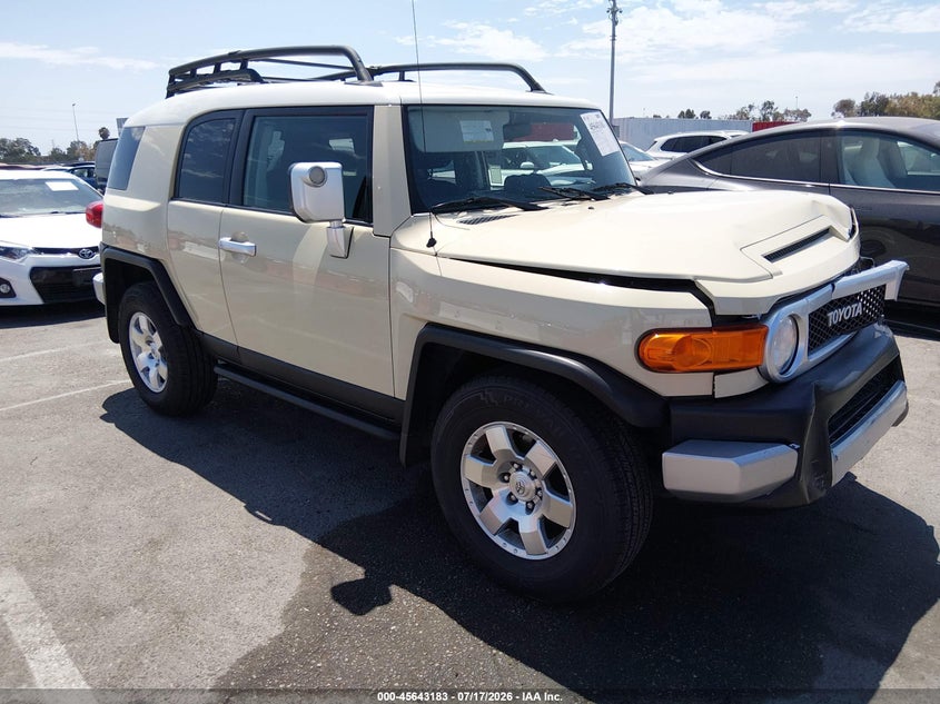 2008 Toyota Fj cruiser VIN JTEZU11F68K003937 IAAI salvage auction — FRONT END, Salvage (California), sold $6,550 on 2026-07-30 (photo 1)