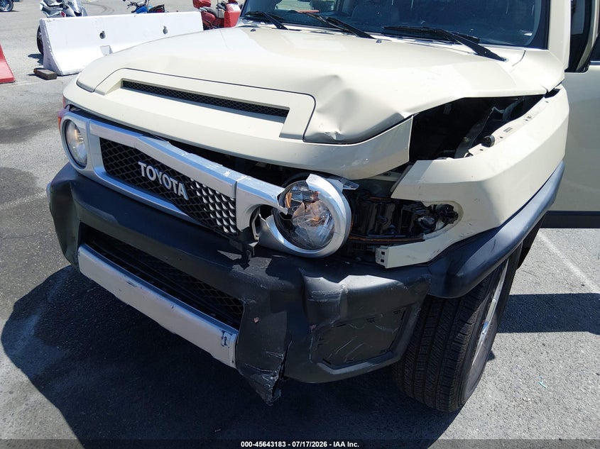 2008 Toyota Fj cruiser VIN JTEZU11F68K003937 IAAI salvage auction — FRONT END, Salvage (California), sold $6,550 on 2026-07-30 (photo 6)