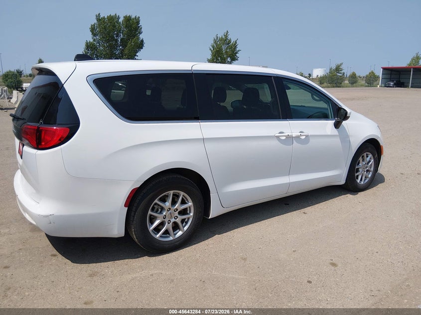 2023 Chrysler Voyager VIN 2C4RC1CG7PR613388 IAAI salvage auction — UNDERCARRIAGE, Enterprise Vehicles Clear Only (California), sold $9,300 on 2026-07-30 (photo 4)