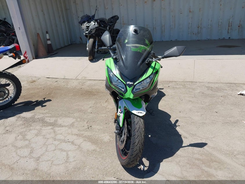 2014 Kawasaki Ninja VIN JKAEX8B10EA007564 IAAI salvage auction — ALL OVER, Salvage (California), sold $225 on 2026-07-29 (photo 5)