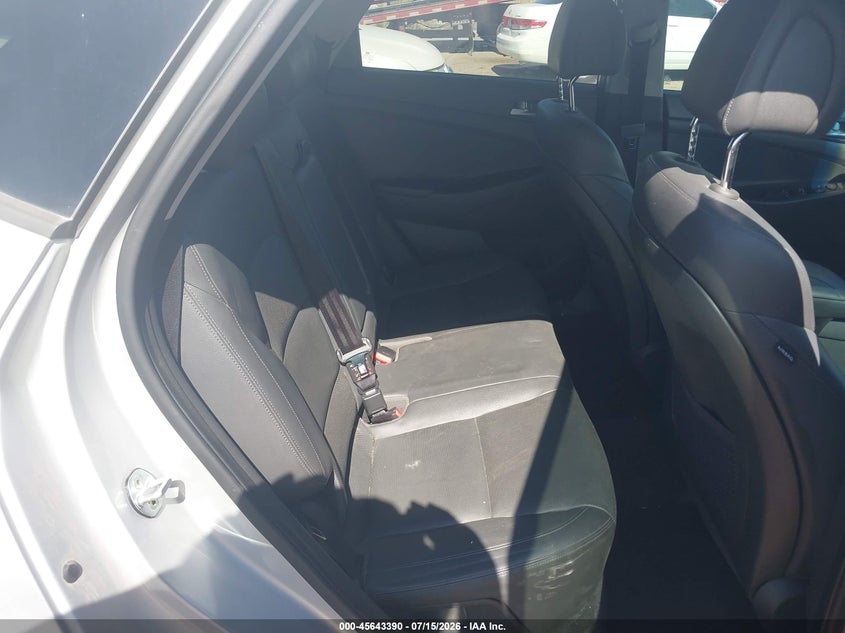 2016 Hyundai Tucson VIN KM8J33A26GU253061 IAAI salvage auction — NORMAL WEAR, Clear-Dealer Only (Arizona), sold $2,750 on 2026-07-30 (photo 8)