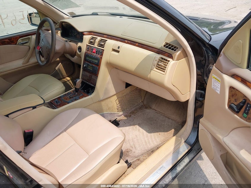 2001 Mercedes-benz E-class VIN WDBJF65J41B314388 IAAI salvage auction — NORMAL WEAR, Clear (Virginia), sold $75 on 2026-07-24 (photo 5)