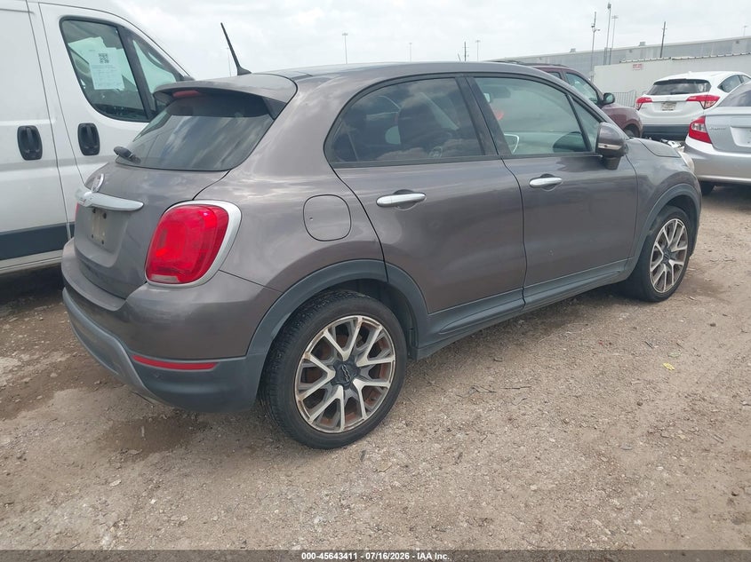 2016 Fiat 500x VIN ZFBCFXET0GP513373 IAAI salvage auction — NORMAL WEAR, Original (Texas), sold $300 on 2026-07-30 (photo 4)
