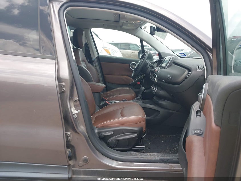 2016 Fiat 500x VIN ZFBCFXET0GP513373 IAAI salvage auction — NORMAL WEAR, Original (Texas), sold $300 on 2026-07-30 (photo 5)