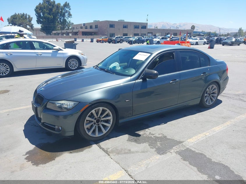 2009 BMW 3 series VIN WBAPM73559A366253 IAAI salvage auction — RIGHT FRONT, Salvage (California), sold $225 on 2026-07-29 (photo 2)