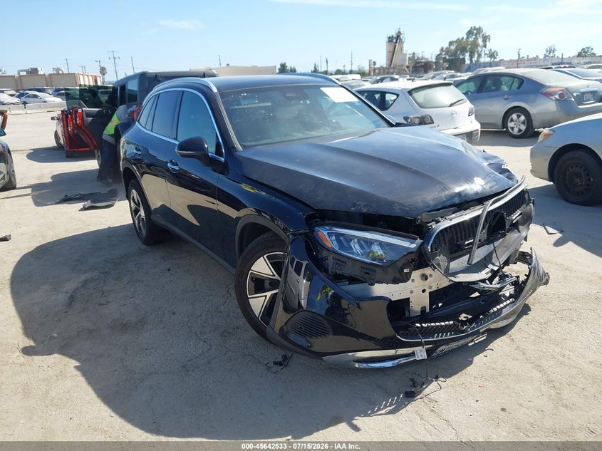2024 Mercedes-benz Glc VIN W1NKM4HB7RF158526 IAAI salvage auction — FRONT END, Wait Title, sold $14,600 on 2026-09-16 (photo 1)