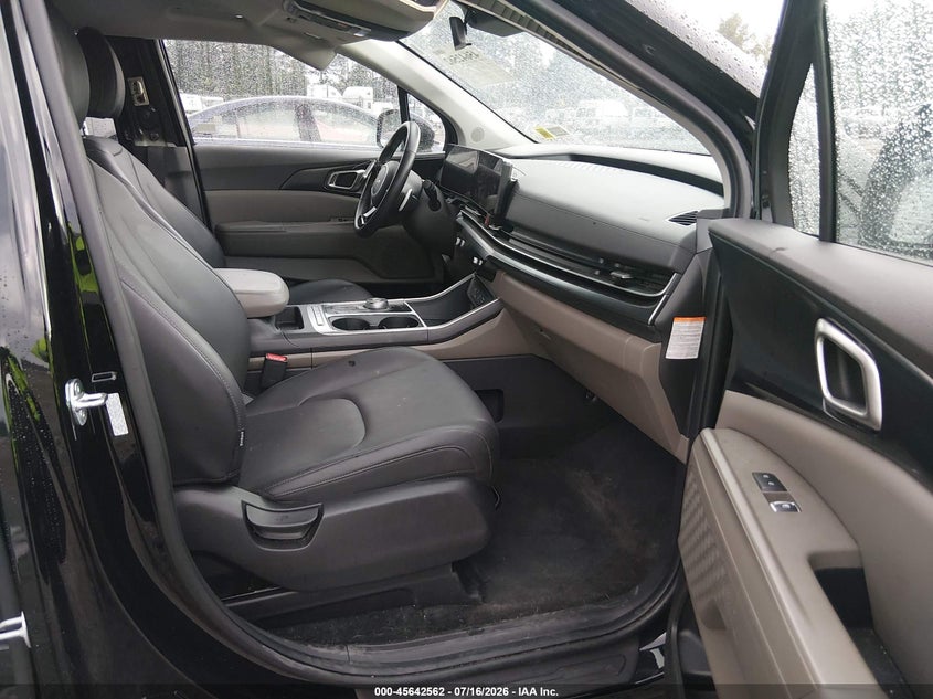 2026 Kia Carnival VIN KNDNB5KA2T6147229 IAAI salvage auction — LEFT FRONT, Enterprise Vehicles Clear Only (New York), sold $19,100 on 2026-07-22 (photo 5)