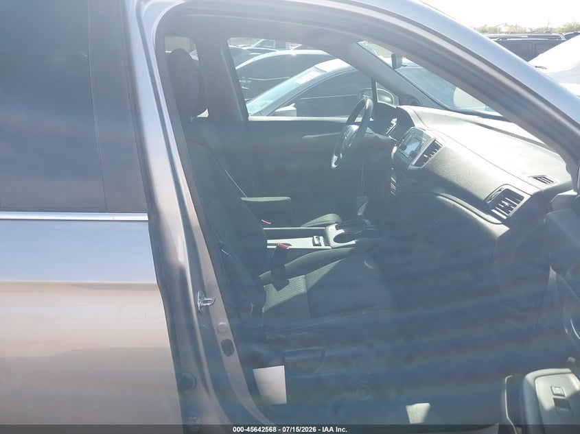 2017 Honda Ridgeline VIN 5FPYK3F45HB033928 IAAI salvage auction — NORMAL WEAR, Clear-Dealer Only (Arizona), sold $9,450 on 2026-07-23 (photo 5)