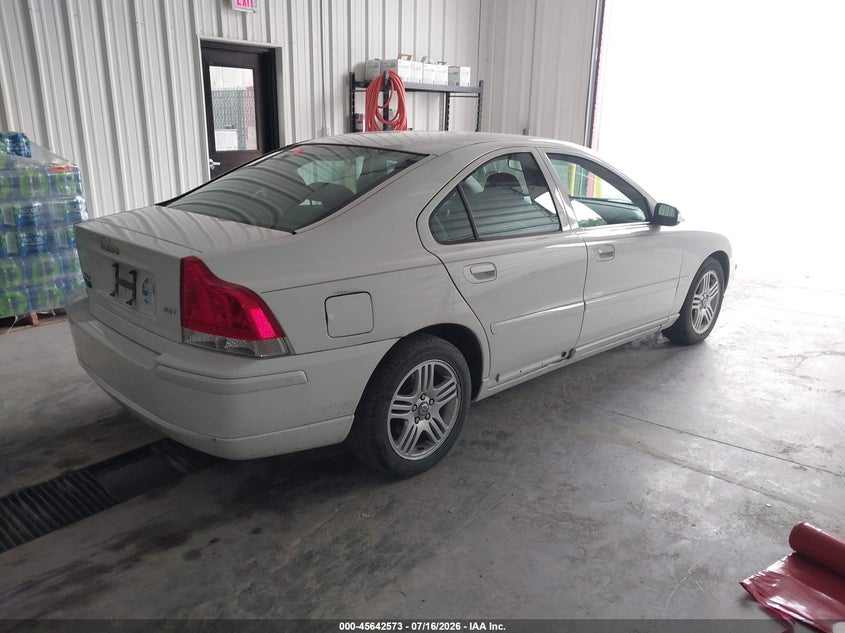 2007 Volvo S60 VIN YV1RS592672643268 IAAI salvage auction — NORMAL WEAR, Clear (New York), sold $425 on 2026-07-23 (photo 4)