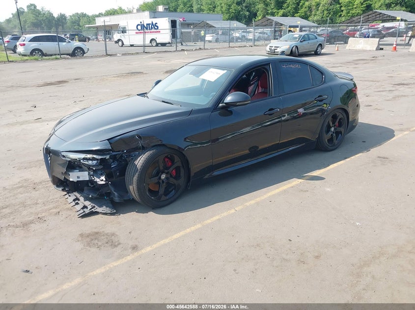 2017 Alfa romeo Giulia VIN ZARFAEBNXH7531700 IAAI salvage auction — FRONT END, Wait Title, sold $4,300 on 2026-08-13 (photo 2)