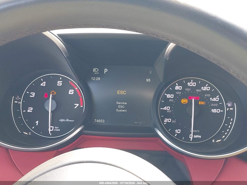 2017 Alfa romeo Giulia VIN ZARFAEBNXH7531700 IAAI salvage auction — FRONT END, Wait Title, sold $4,300 on 2026-08-13 (photo 7)