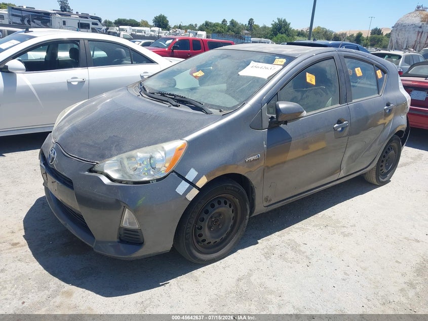 2014 Toyota Prius c VIN JTDKDTB30E1568014 IAAI salvage auction — NORMAL WEAR, Clear - Dealer Only (California), sold $625 on 2026-07-30 (photo 2)
