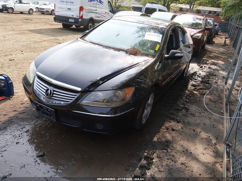 2007 Acura Rl VIN JH4KB16677C001836 IAAI salvage auction — SIDE, Clear (Virginia), sold $25 on 2026-07-23 (photo 2)