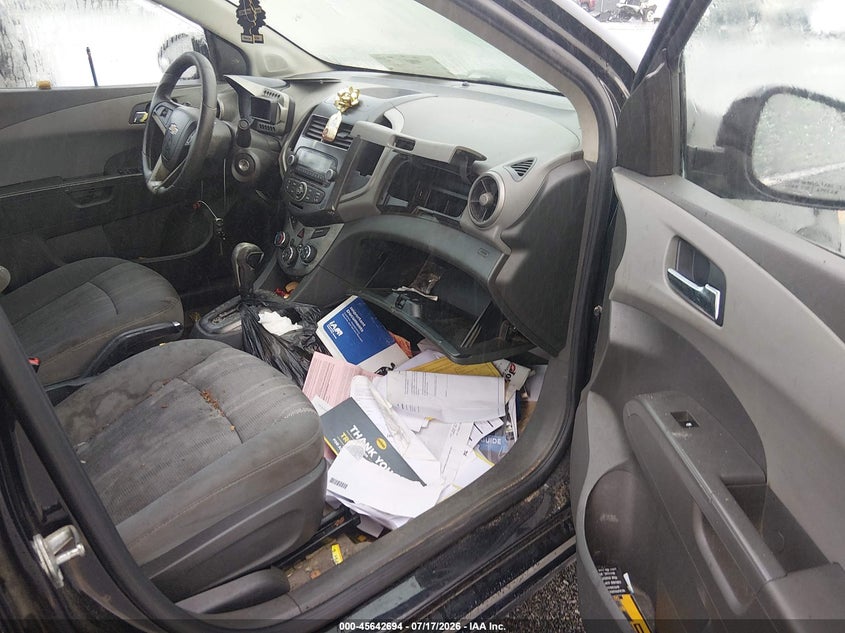 2015 Chevrolet SONIC VIN 1G1JC5SH8F4187140 IAAI salvage auction — NORMAL WEAR, Clear (South Carolina), sold $300 on 2026-08-22 (photo 5)