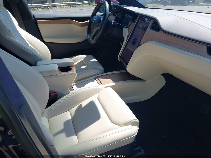 2020 Tesla Model x VIN 5YJXCAE2XLF300897 IAAI salvage auction — RIGHT FRONT, Salvage Rebuilt (North Carolina), sold $8,600 on 2026-07-23 (photo 5)
