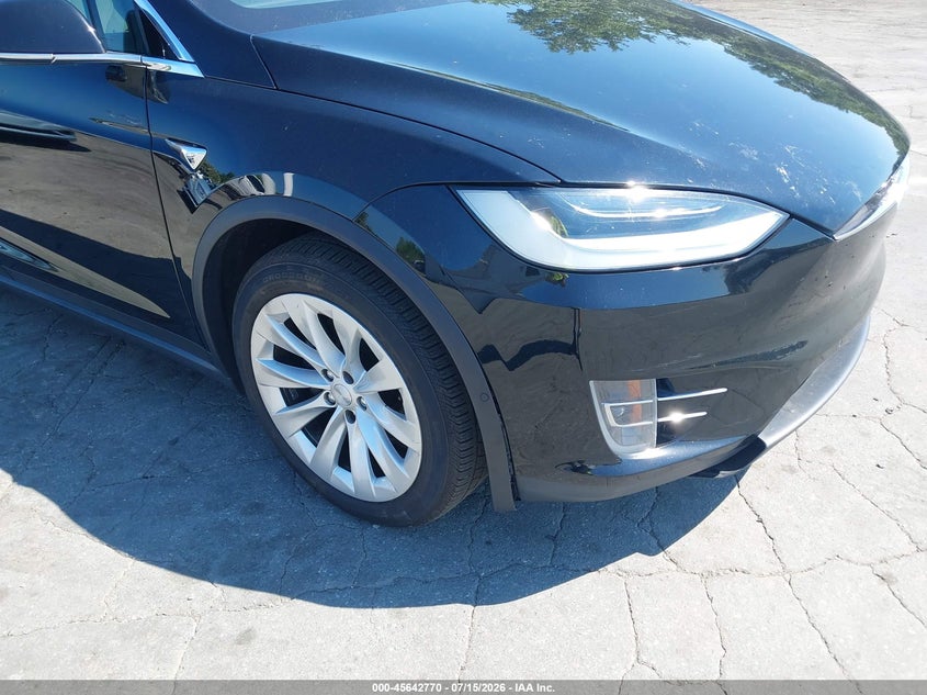2020 Tesla Model x VIN 5YJXCAE2XLF300897 IAAI salvage auction — RIGHT FRONT, Salvage Rebuilt (North Carolina), sold $8,600 on 2026-07-23 (photo 6)