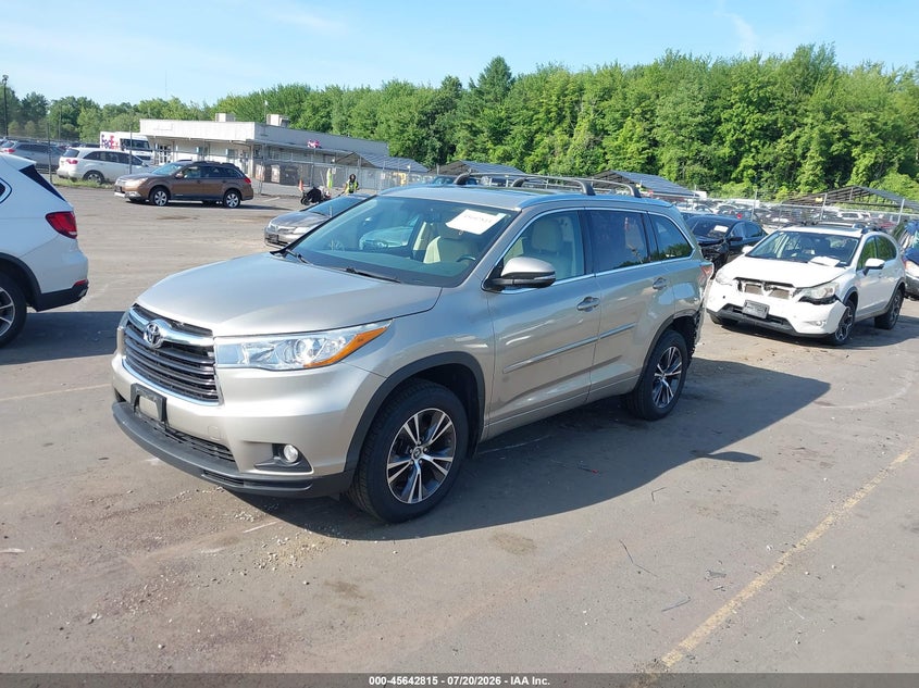 2016 Toyota Highlander VIN 5TDJKRFH4GS294364 IAAI salvage auction — REAR END, Salvage (Connecticut), sold $5,400 on 2026-07-30 (photo 2)