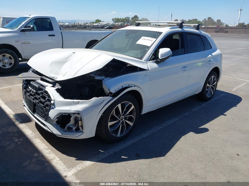 2024 Audi Q5 VIN WA1EAAFY9R2031569 IAAI salvage auction — NORMAL WEAR, Salvage Title, sold $11,475 on 2026-07-28 (photo 2)
