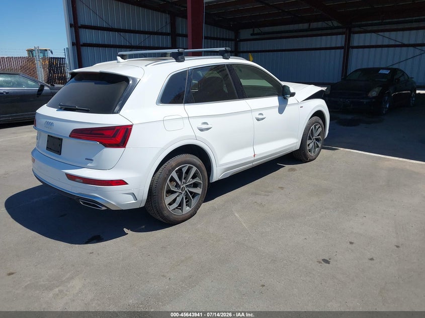 2024 Audi Q5 VIN WA1EAAFY9R2031569 IAAI salvage auction — NORMAL WEAR, Salvage Title, sold $11,475 on 2026-07-28 (photo 4)