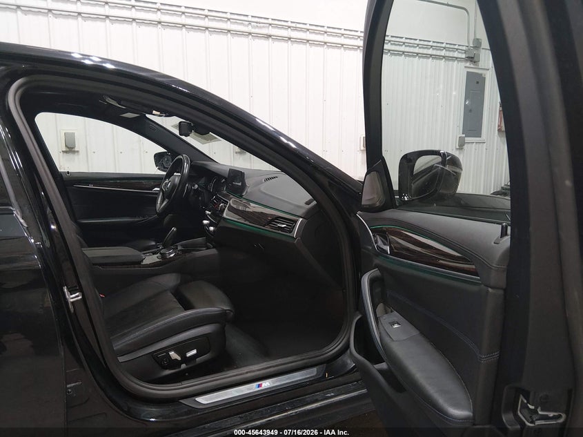 2017 BMW 5er VIN WBAJE7C38HG890946 IAAI salvage auction — LEFT SIDE, Bill Of Sale (Alaska), sold $14,200 on 2026-07-31 (photo 5)