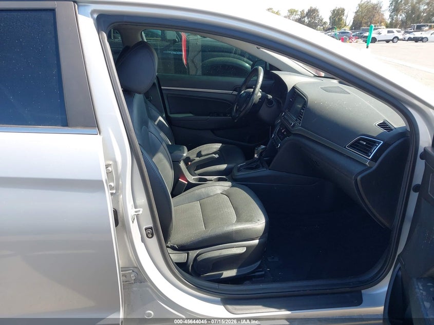 2017 Hyundai Elantra VIN KMHD84LF8HU224022 IAAI salvage auction — NORMAL WEAR, Clear - Dealer Only (California), sold $825 on 2026-07-23 (photo 5)
