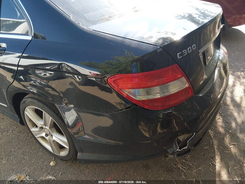 2010 Mercedes-benz C class VIN WDDGF8BB6AR126182 IAAI salvage auction — NORMAL WEAR, Clear (Colorado), sold $25 on 2026-07-28 (photo 6)