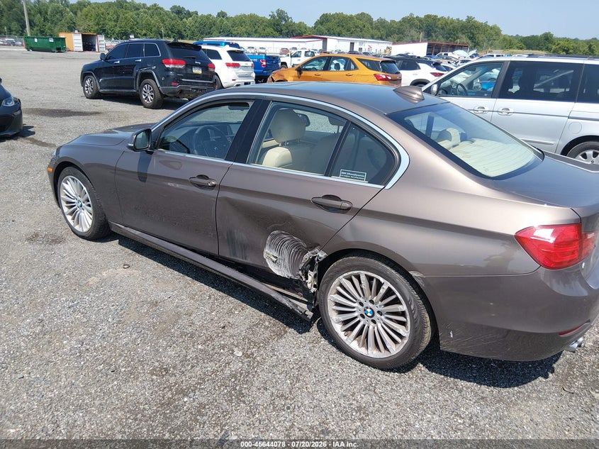 2014 BMW 3er VIN WBA3A5G59ENP31459 IAAI salvage auction — UNKNOWN, Salvage - Greater Than 75% (Maryland), sold $3,450 on 2026-08-03 (photo 3)