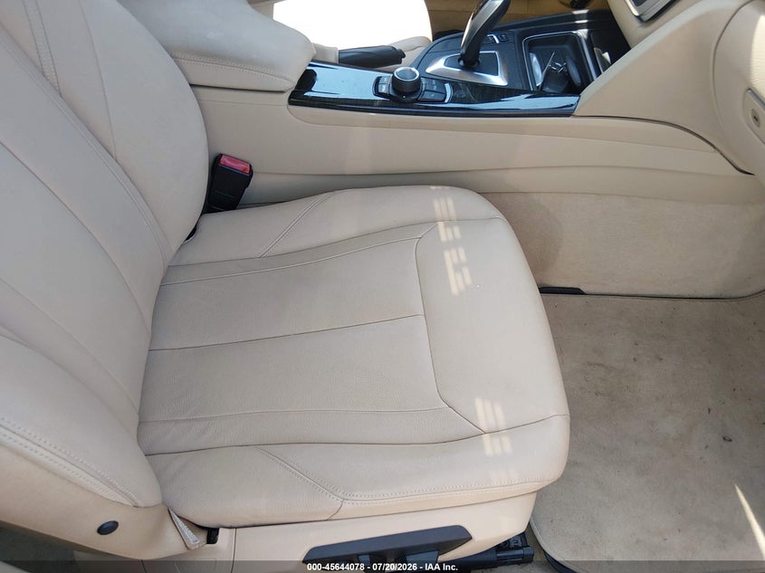 2014 BMW 3er VIN WBA3A5G59ENP31459 IAAI salvage auction — UNKNOWN, Salvage - Greater Than 75% (Maryland), sold $3,450 on 2026-08-03 (photo 8)