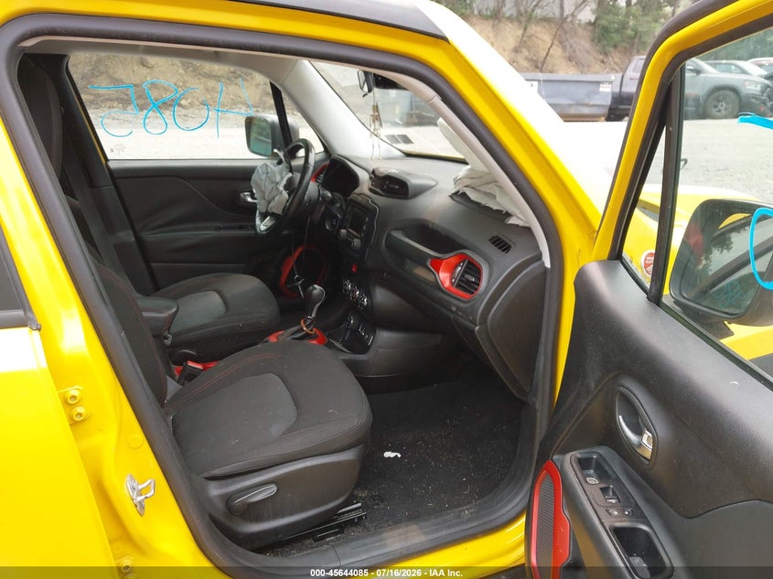 2016 Jeep Renegade VIN ZACCJBCTXGPD66144 IAAI salvage auction — FRONT END, Salvage Title, sold $1,600 on 2026-08-19 (photo 5)
