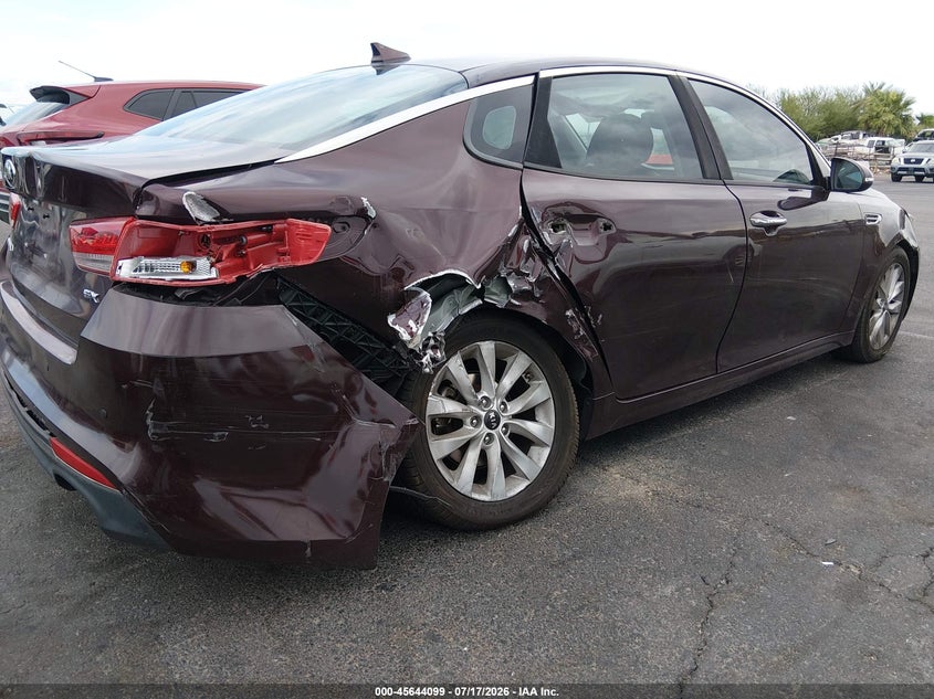 2017 Kia Optima VIN 5XXGU4L38HG151596 IAAI salvage auction — NORMAL WEAR, Regular (Nevada), sold $1,350 on 2026-07-24 (photo 4)