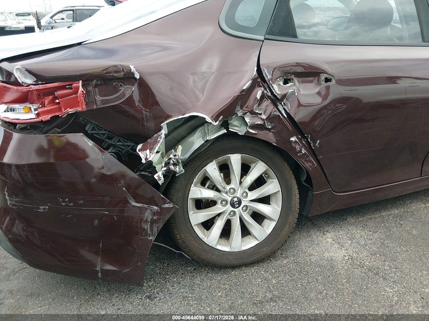 2017 Kia Optima VIN 5XXGU4L38HG151596 IAAI salvage auction — NORMAL WEAR, Regular (Nevada), sold $1,350 on 2026-07-24 (photo 6)