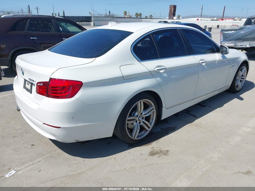 2012 BMW 5 series VIN WBAXG5C56CDX05104 IAAI salvage auction — NORMAL WEAR, Clear - Dealer Only (California), sold $1,325 on 2026-07-29 (photo 4)