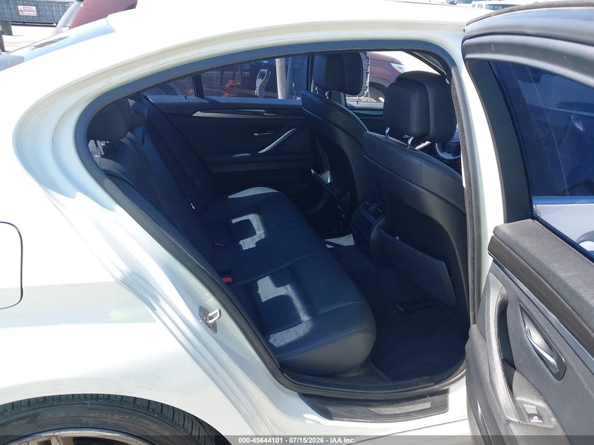 2012 BMW 5 series VIN WBAXG5C56CDX05104 IAAI salvage auction — NORMAL WEAR, Clear - Dealer Only (California), sold $1,325 on 2026-07-29 (photo 8)