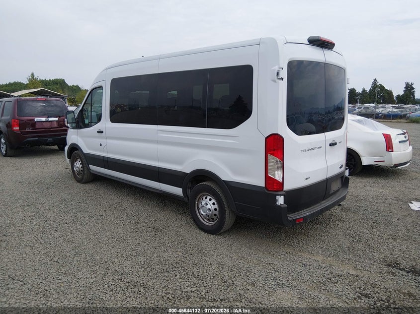 2025 Ford Transit-350 VIN 1FBAX9C86SKA73715 IAAI salvage auction — NORMAL WEAR, Enterprise Vehicles Clear Only (Oregon), sold $25 on 2026-07-29 (photo 3)