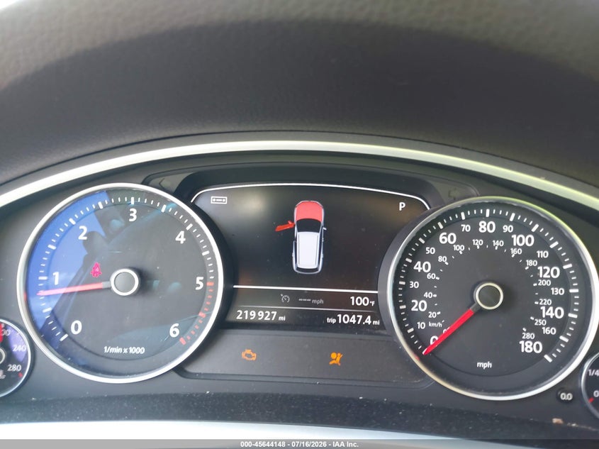 2014 Volkswagen Touareg VIN WVGEP9BP8ED001134 IAAI salvage auction — NORMAL WEAR, Salvage Title, sold $375 on 2026-07-21 (photo 7)