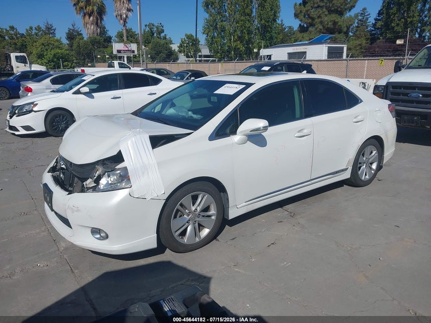 2010 Lexus Hs 250h VIN JTHBB1BAXA2030951 IAAI salvage auction — NORMAL WEAR, Clear - Dealer Only (California), sold $525 on 2026-07-29 (photo 2)