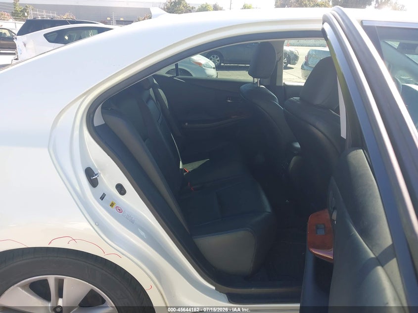 2010 Lexus Hs 250h VIN JTHBB1BAXA2030951 IAAI salvage auction — NORMAL WEAR, Clear - Dealer Only (California), sold $525 on 2026-07-29 (photo 8)