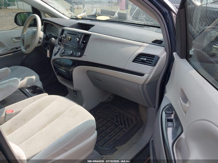 2011 Toyota Sienna VIN 5TDKK3DC0BS156600 IAAI salvage auction — LEFT REAR, Mv-907A (New York), sold $925 on 2026-07-28 (photo 5)