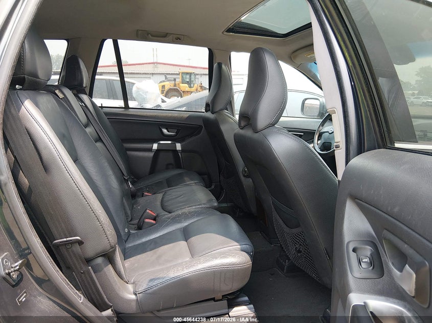 2009 Volvo Xc90 VIN YV4CZ982591517540 IAAI salvage auction — NORMAL WEAR, Salvage (Ohio), sold $25 on 2026-07-29 (photo 8)