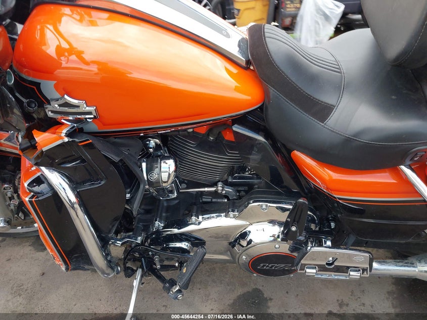 2022 Harley-davidson Road glide VIN 1HD1TJH10NB951856 IAAI salvage auction — REAR END, Salvage (North Dakota), sold $8,200 on 2026-09-15 (photo 9)